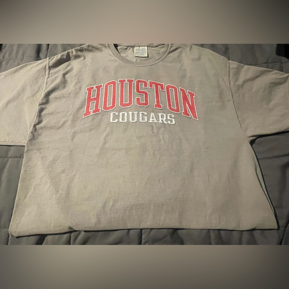 University of Houston T shirt - Adult XL